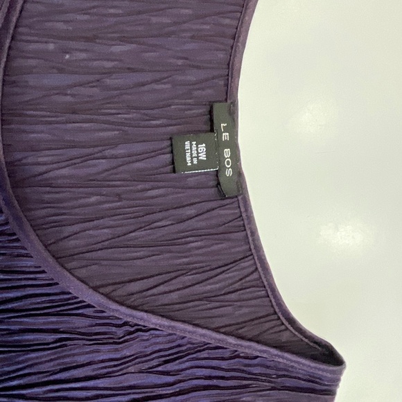 Le Bos women’s purple 3 piece skirt, blouse and light jacket 16W - Picture 8 of 9